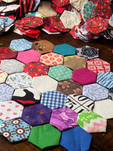 Load image into Gallery viewer, Showered with Love, 1" hexagons 620 piece Comfort Quilt Kit