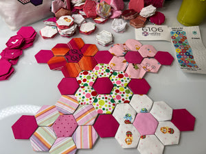 Sweethearts, 1" Hexagon Table Runner Kit, 375 pieces