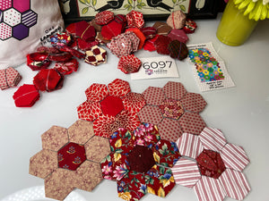 Color Me Red, 1" Hexagon Table Runner Kit, 260 pieces