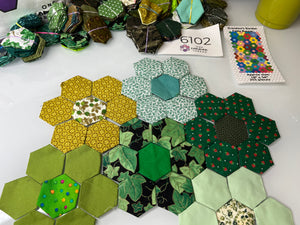 Color Me Green, 1" Hexagon Table Runner Kit, 260 pieces