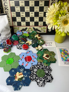 Little Dummer Boy, 1" Hexagon Table Runner Kit, 250 pieces