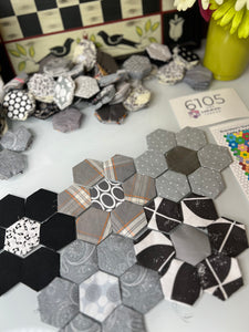 The New Yorker, 1" Hexagon Table Runner Kit, 260 pieces