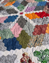 Load image into Gallery viewer, Pretty Pretty Pinwheel, A Finished Quilt