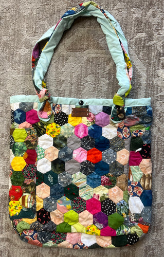 Monte Hermoso, Multi Pocket Hexagon Bag