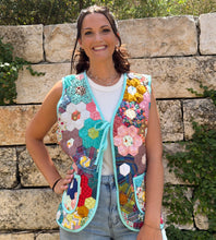 Load image into Gallery viewer, Blue River, Quilted Vest with Tie