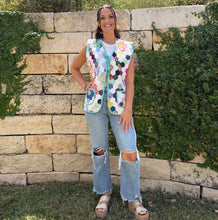 Load image into Gallery viewer, Air of Mint Quilted Vest with Tie