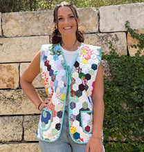 Load image into Gallery viewer, Air of Mint Quilted Vest with Tie