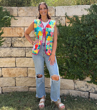 Load image into Gallery viewer, Glowing Daisy, Quilted Vest with Tie
