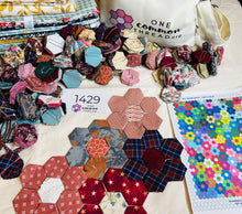 Load image into Gallery viewer, Shakespearean Ambition,  1&quot; Hexagons Throw Quilt Kit, 950 pieces