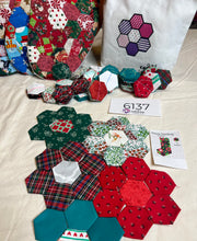 Load image into Gallery viewer, Christmas Holiday, Makes 2, 1&quot; Hexagons, 200 pieces