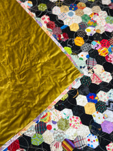 Load image into Gallery viewer, Kiwi Baby, A Finished Baby/ Comfort Quilt