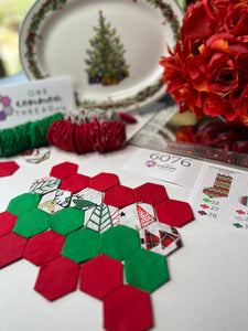 Christmas 3 Color Stocking  Kit, Makes 2, 1" Hexagons, 200 pieces