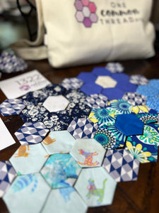 Can't Get You Out Of My Head, 1" Hexagon Comfort Quilt Kit, 550 pieces