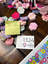 Load image into Gallery viewer, Pretty in Purple and Pink,  1&quot; Hexagons Throw Quilt Kit, 950 pieces