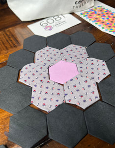 Floating Flowers, 1" Hexagon Table Runner Kit, 350 pieces