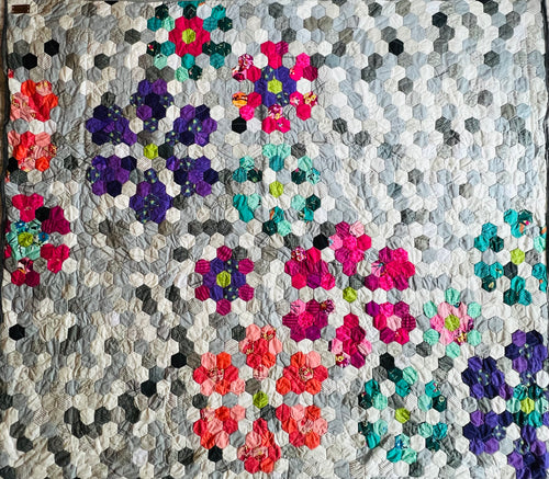 All The Groovy Flowers A Finished Quilt