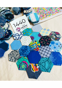 Speak Out Loud 1" Hexagon Comfort Quilt Kit, 500 pieces