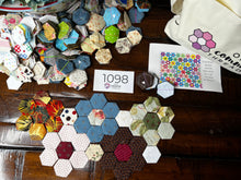 Load image into Gallery viewer, Fredricksberg, 1&quot; Hexagons 600 piece, Comfort Throw Quilt Kit
